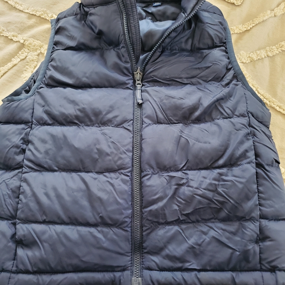 Blue thin puffer vest